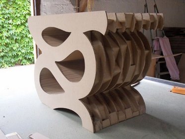 structure de la table Chantilly en carton