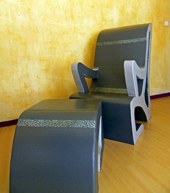 Fauteuil et repose pied