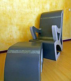 Fauteuil et repose pied
